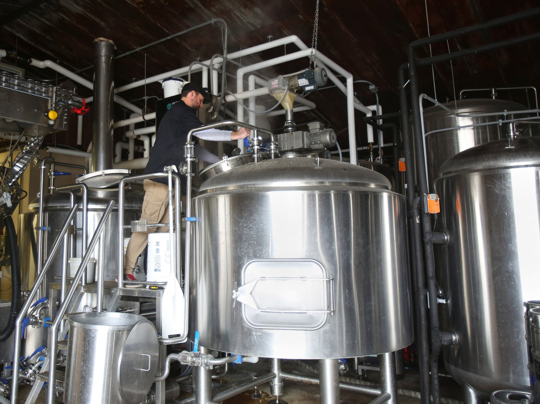 Manor Hill Brewing-埃利科特城必去景点