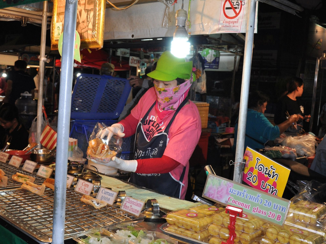 Pak Chong market景点图片