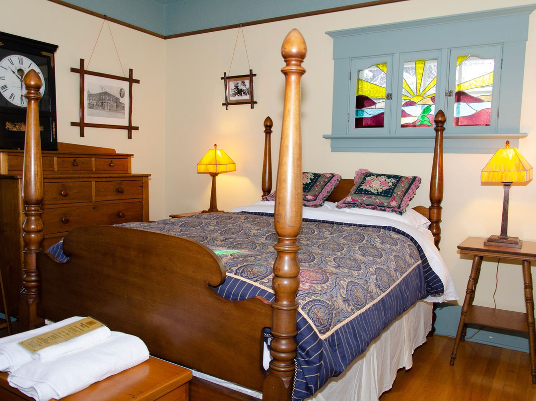 The Craftsman House主图