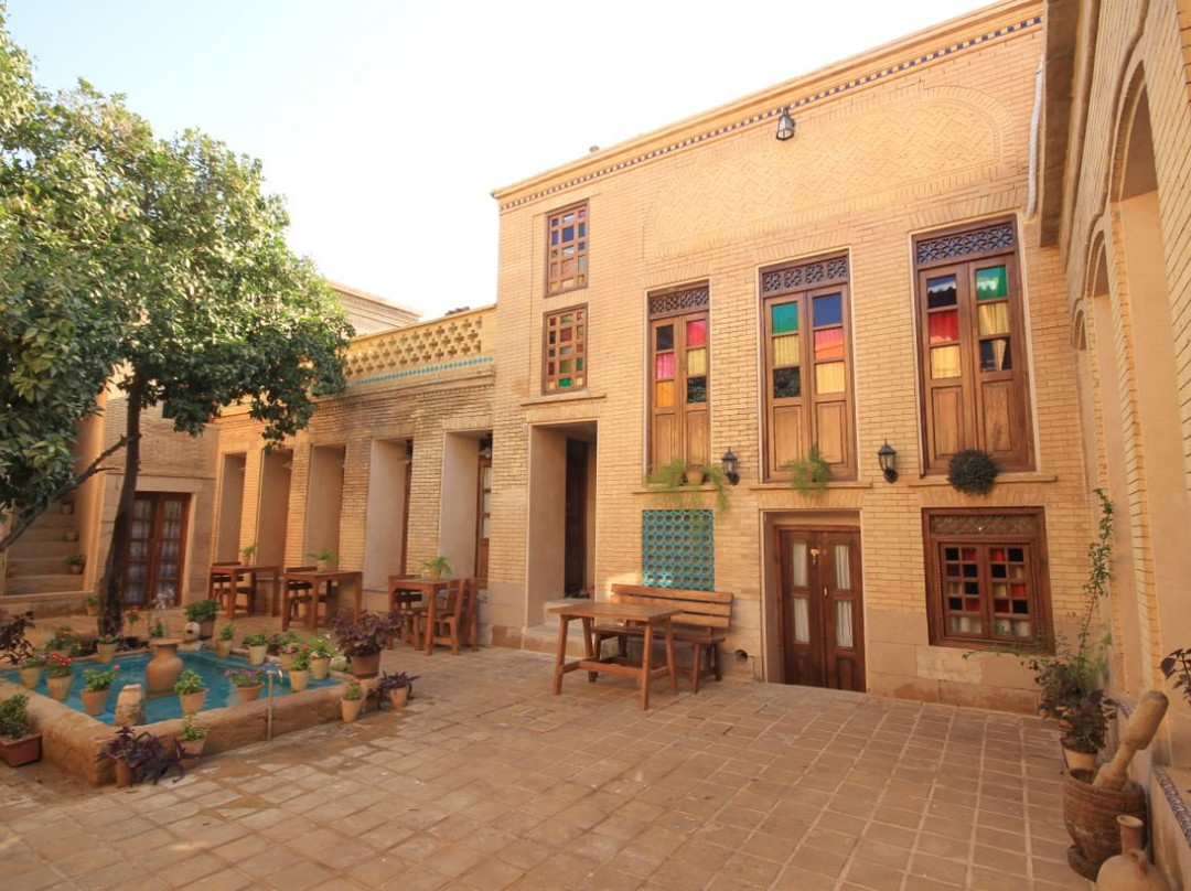 Arsanjan酒店住宿-Mahmonir traditional House