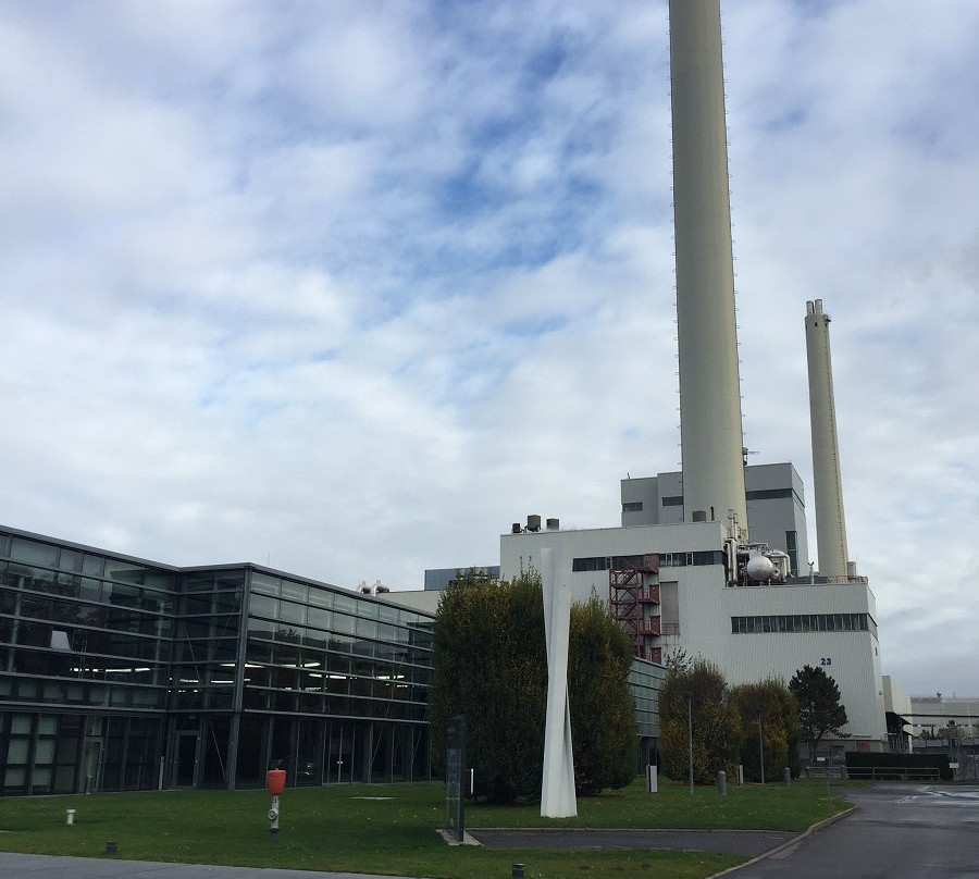 Mercedes-Benz Factory Plant Tour景点图片