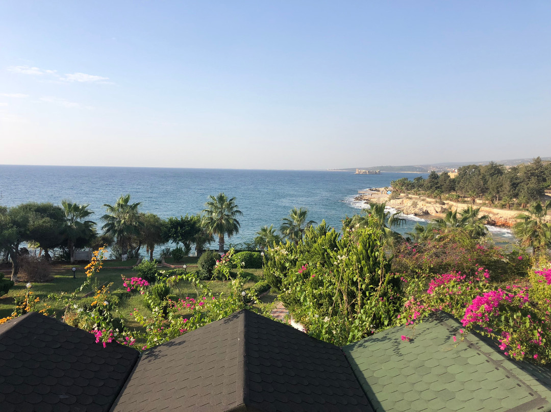 Grand Ada Hotel主图