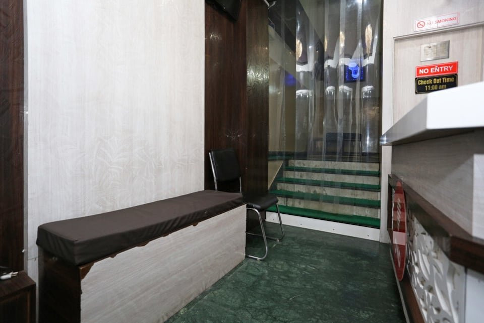 OYO 7773 Hotel Simran Palace主图