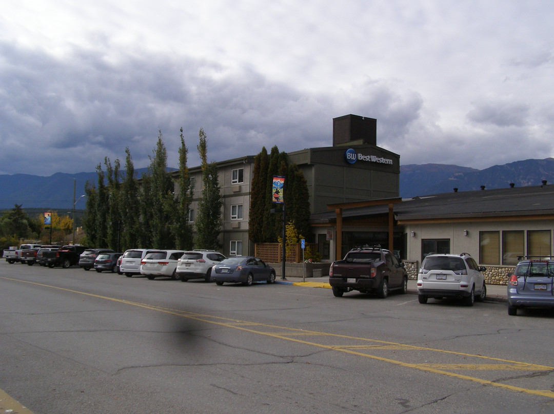 Invermere Inn & Suites主图