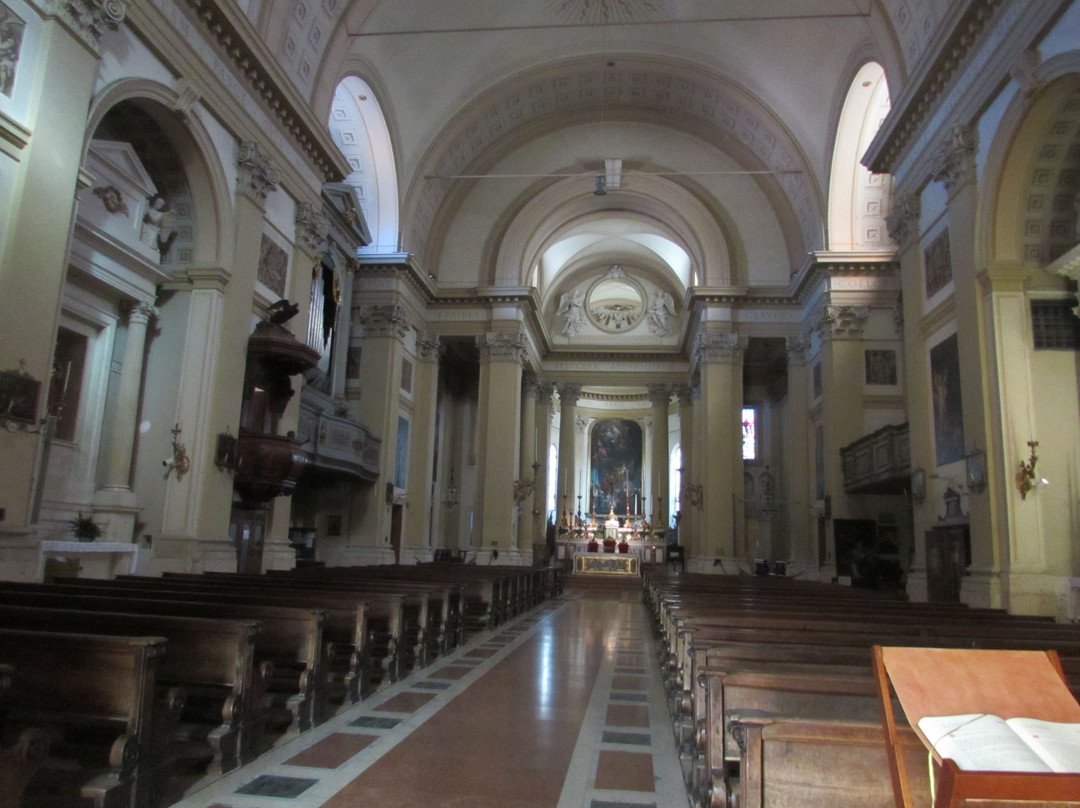 Parrocchia San Pietro Apostolo景点图片