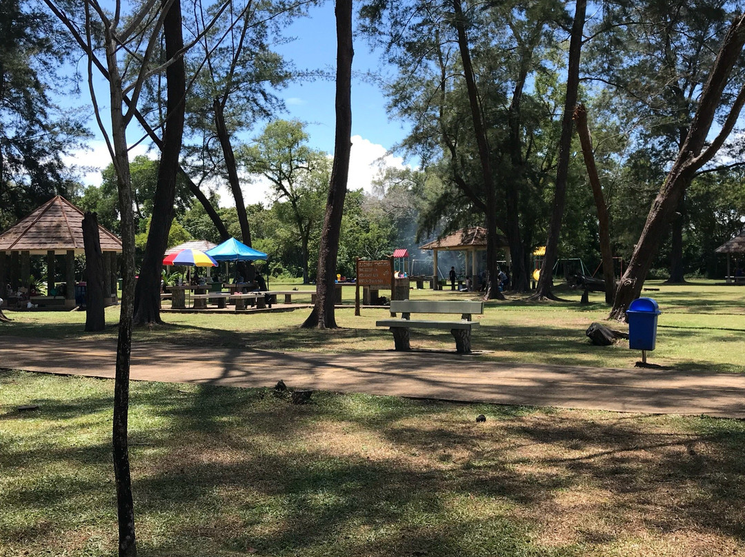 Muara Beach景点图片