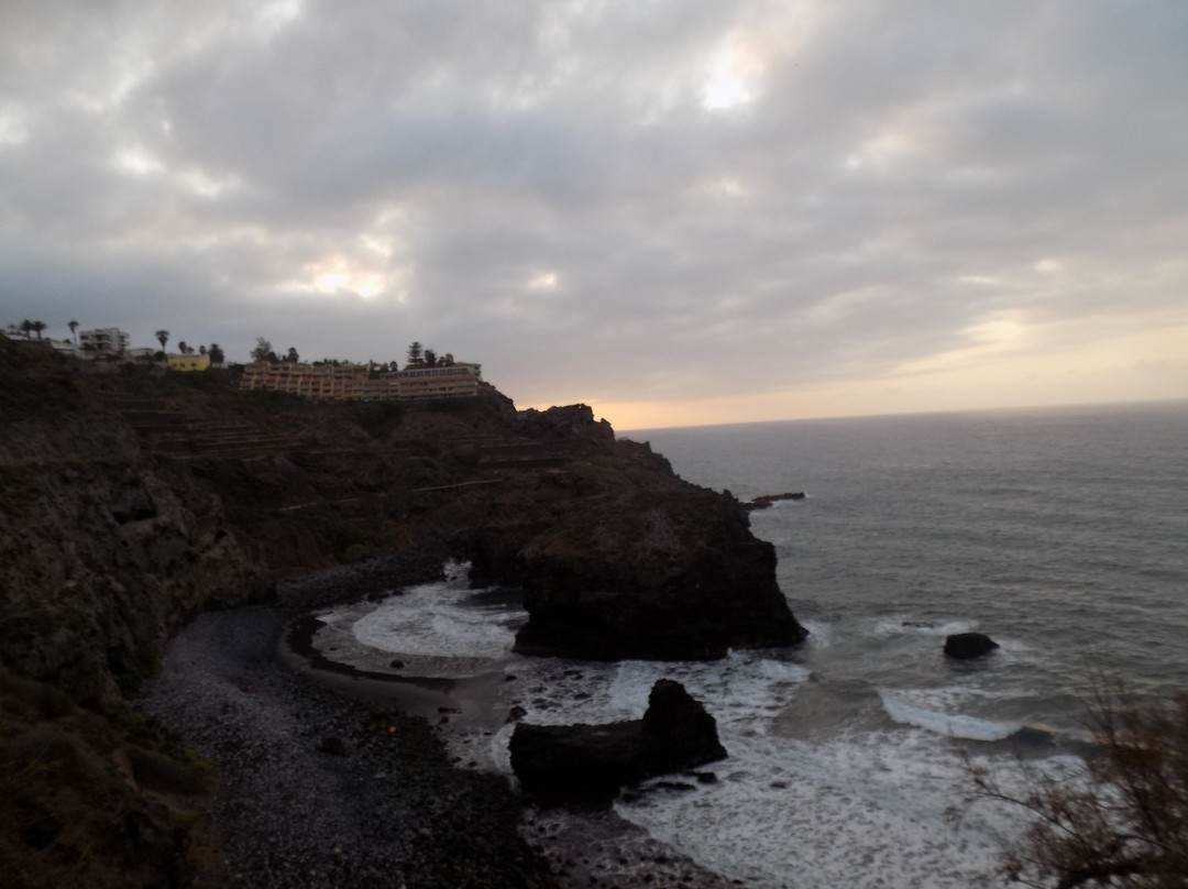 Playa De Los Roques-San Juan de la Rambla必去景点
