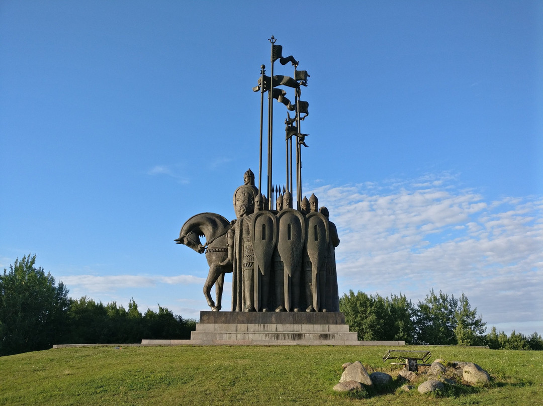 Monument In Memory of the Ledovoye Battle景点图片