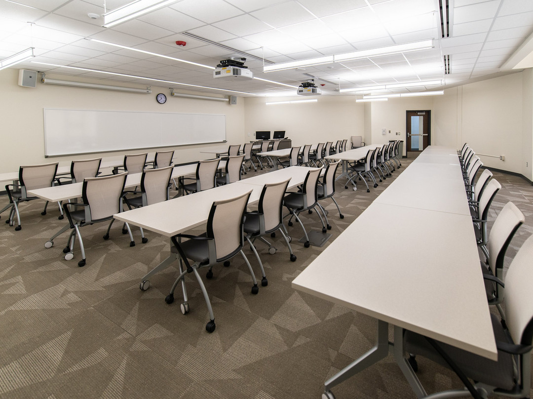 NADA Hotel and Conference Center主图