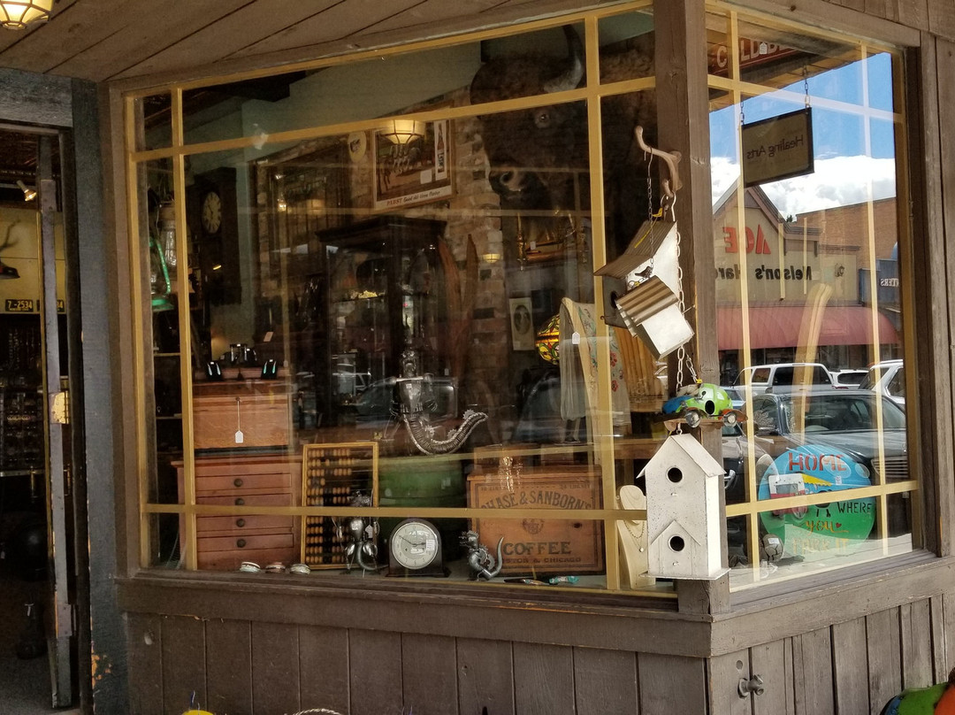 Big Sky Antiques景点图片
