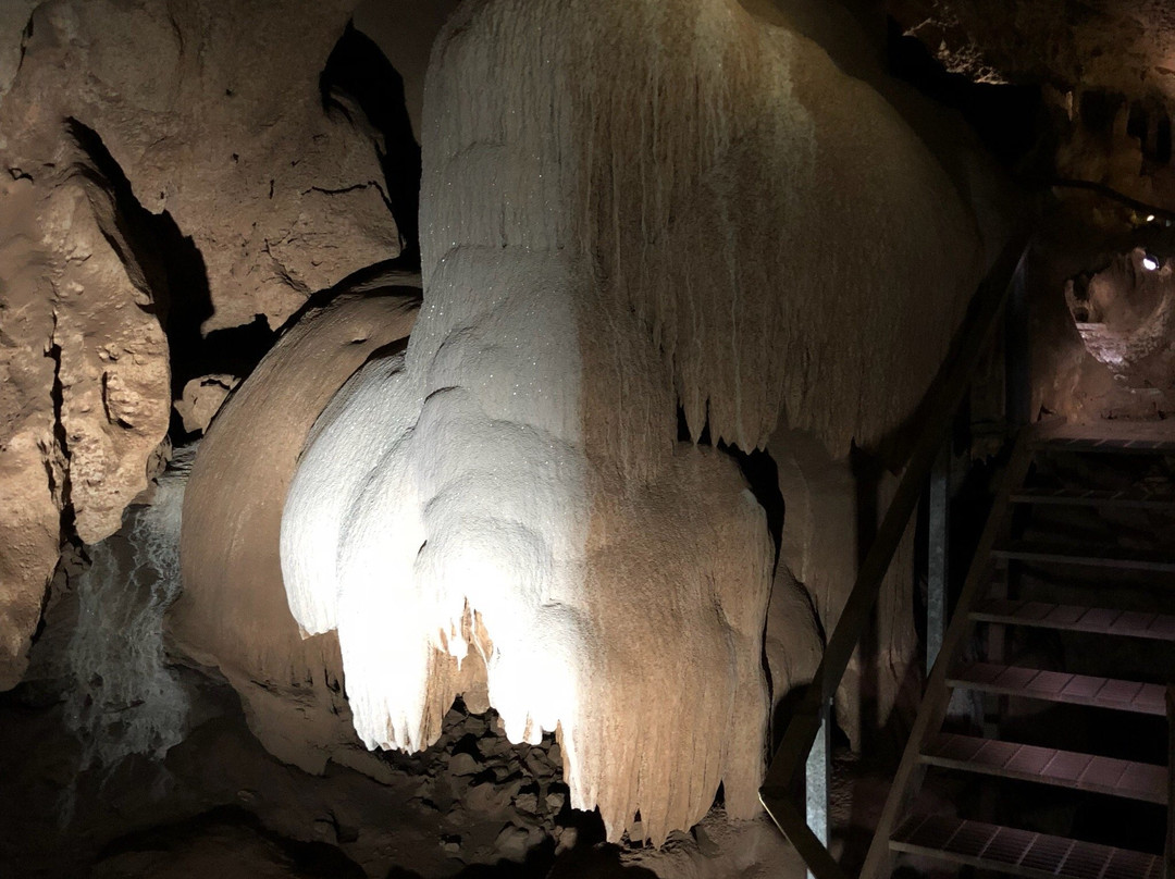Cuta Cuta Cave-凯瑟琳必去景点