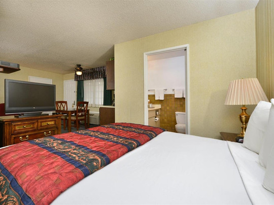 Americas Best Value Inn & Suites Lancaster主图