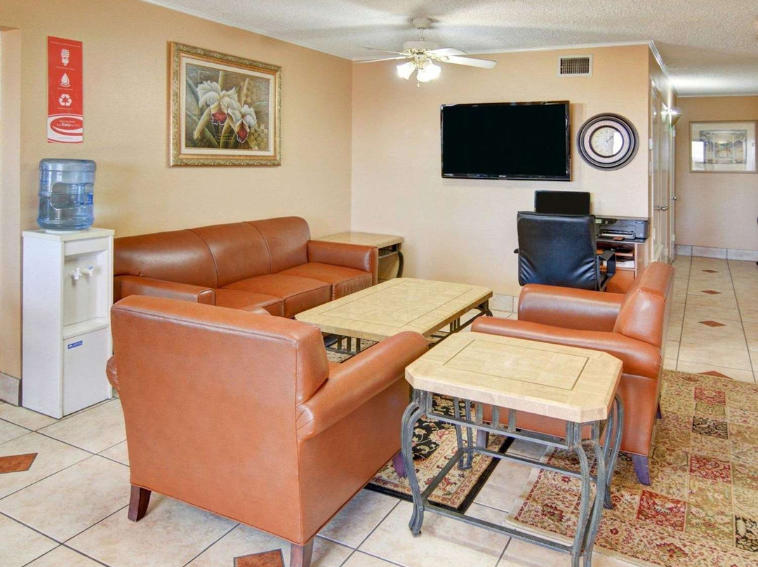 Econo Lodge Decatur Hwy 81主图