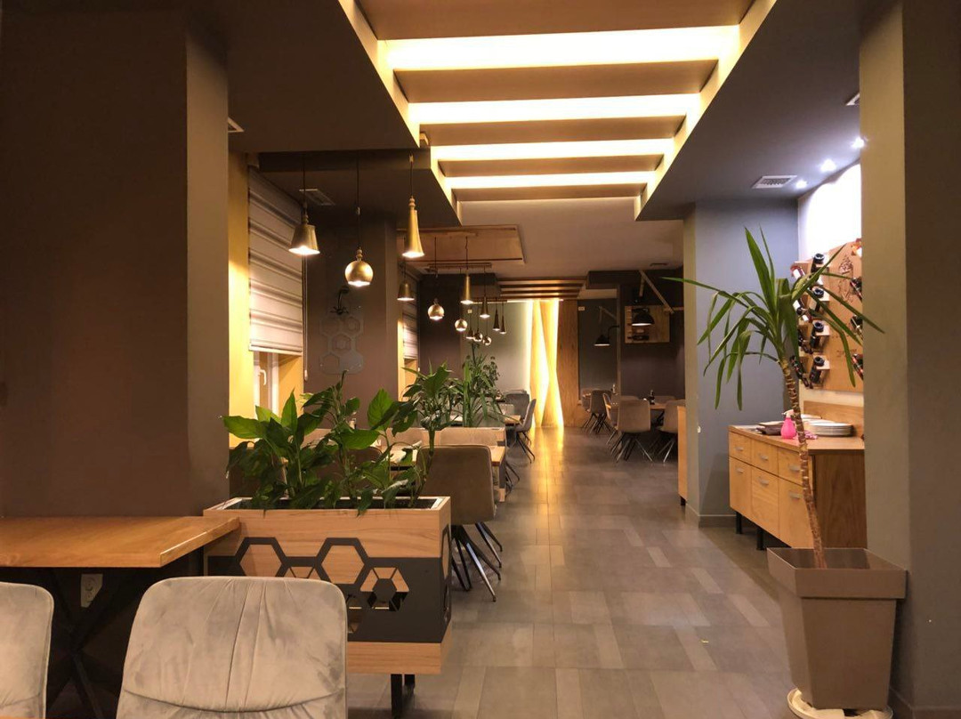 Bitola餐馆和美食-GT Lounge Bar