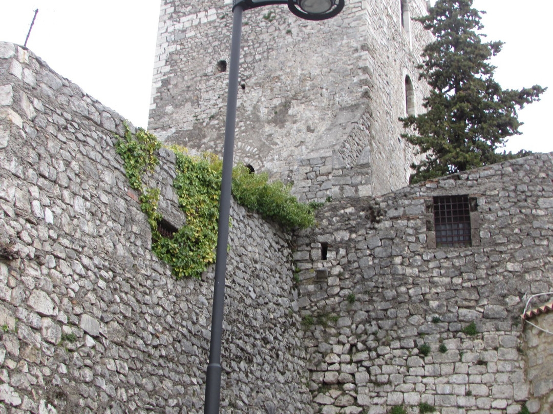 Castello Teofilatto景点图片