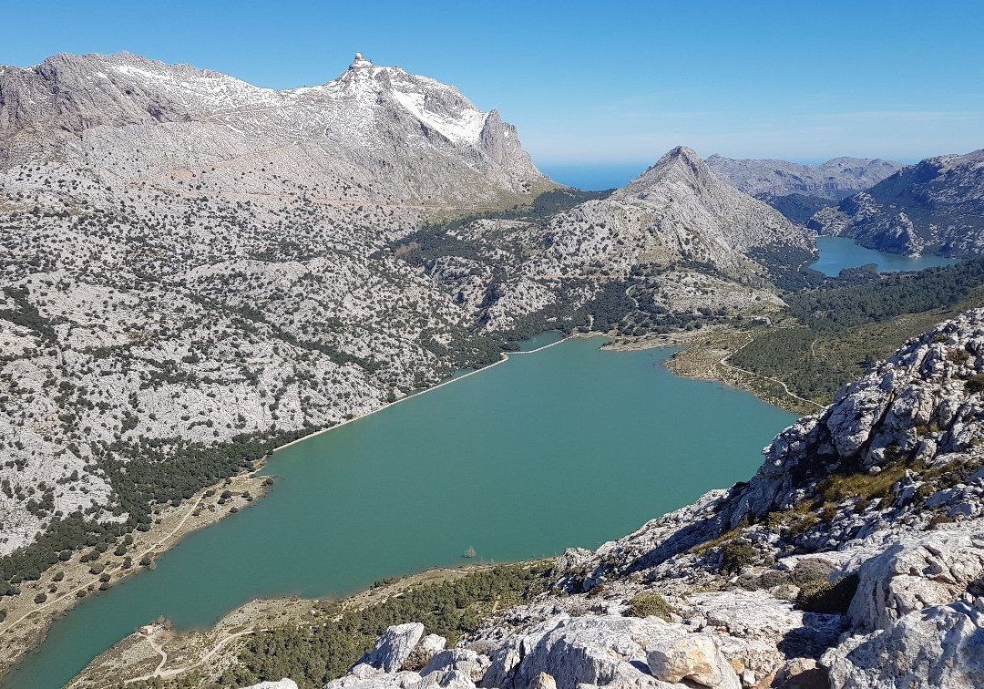 Cuber Lake景点图片