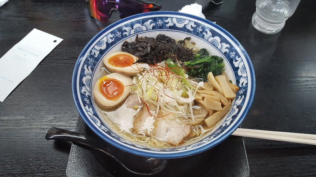 麺職 夷霧来