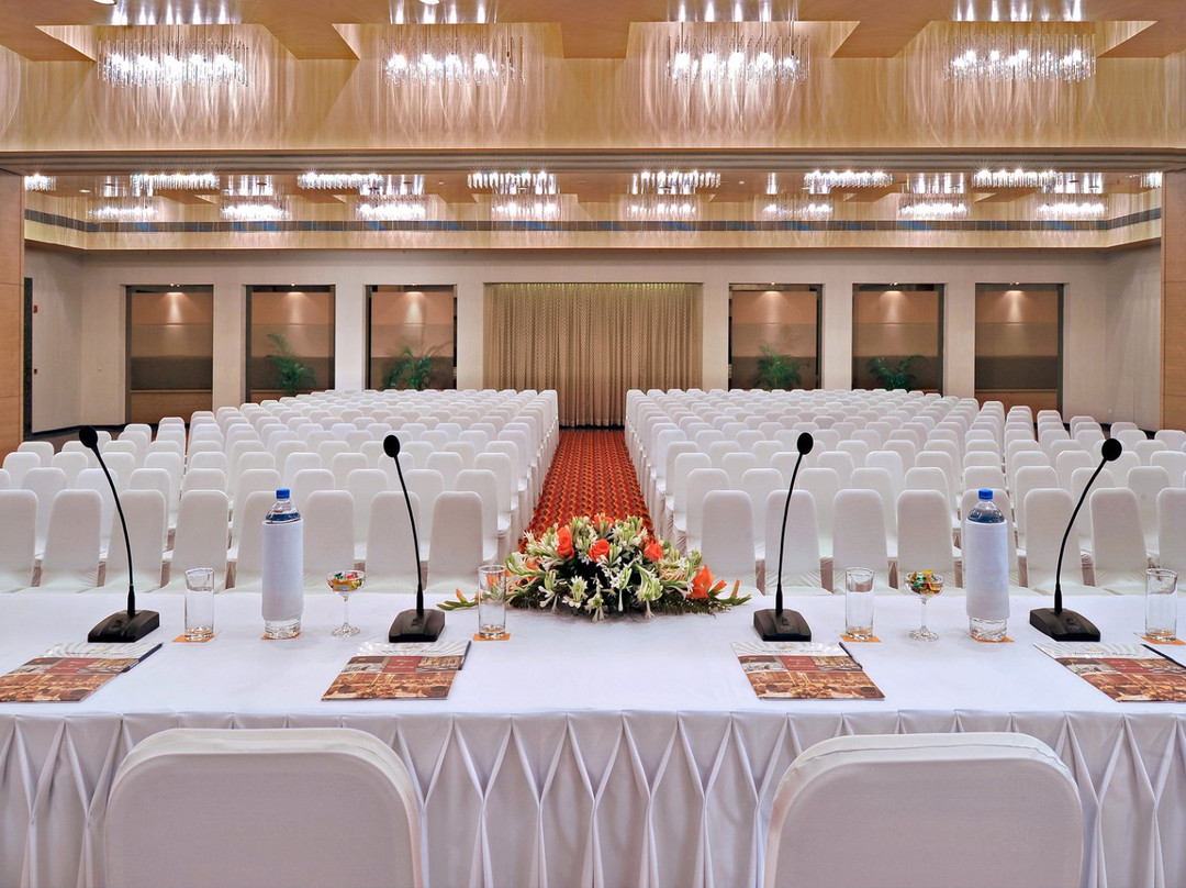 昌迪加尔赫穆特酒店主图