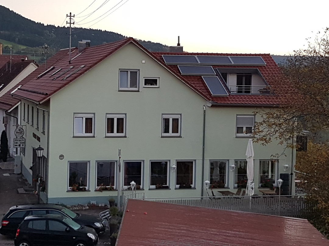 Weissenstein餐馆和美食-Gasthof Hirsch
