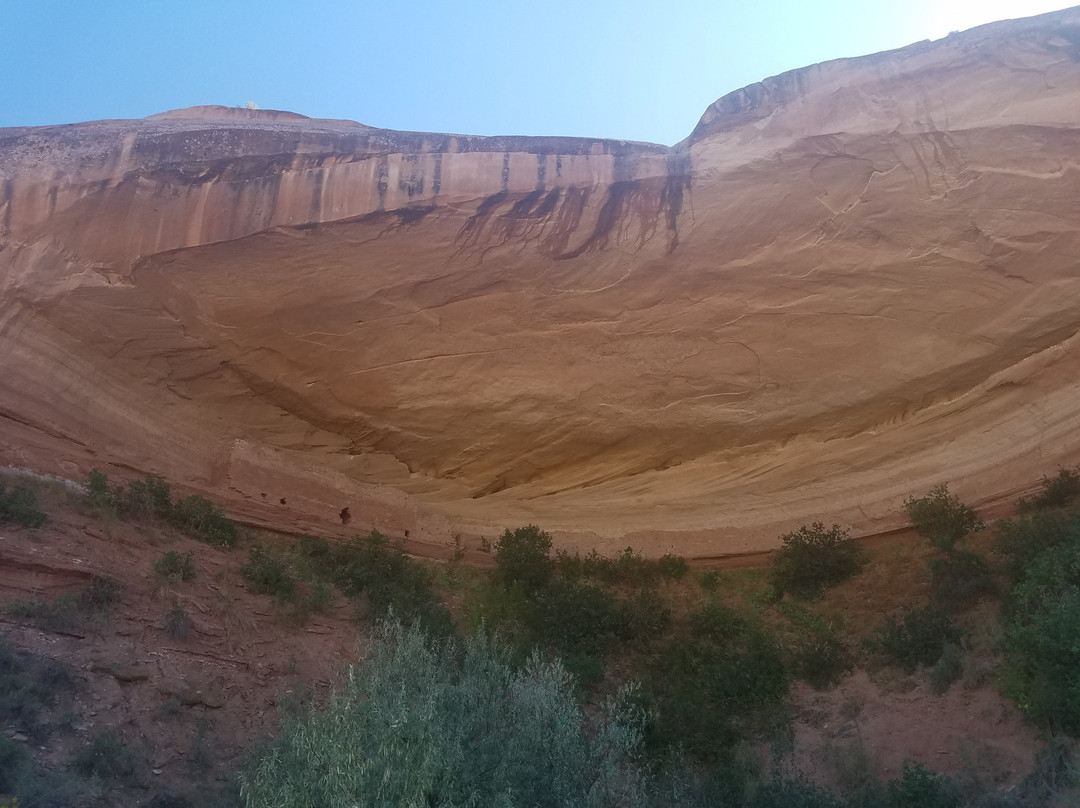 16 Room Cliff House-布拉夫必去景点