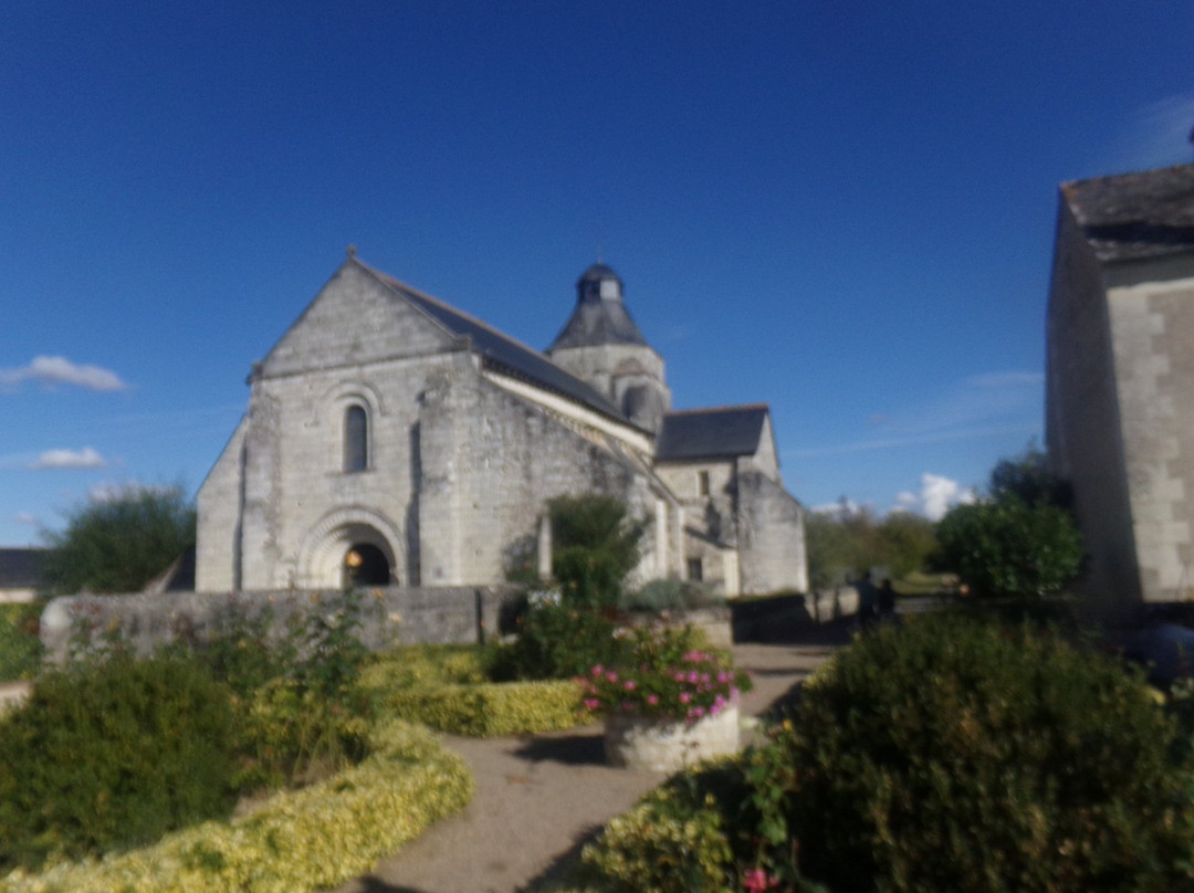Eglise Saint-Nicolas-Tavant必去景点