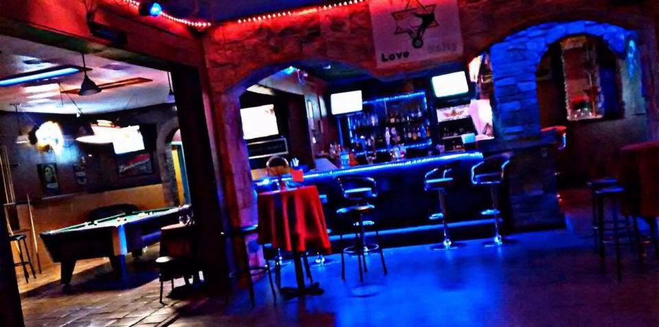 Royal Castle Lounge & Grill