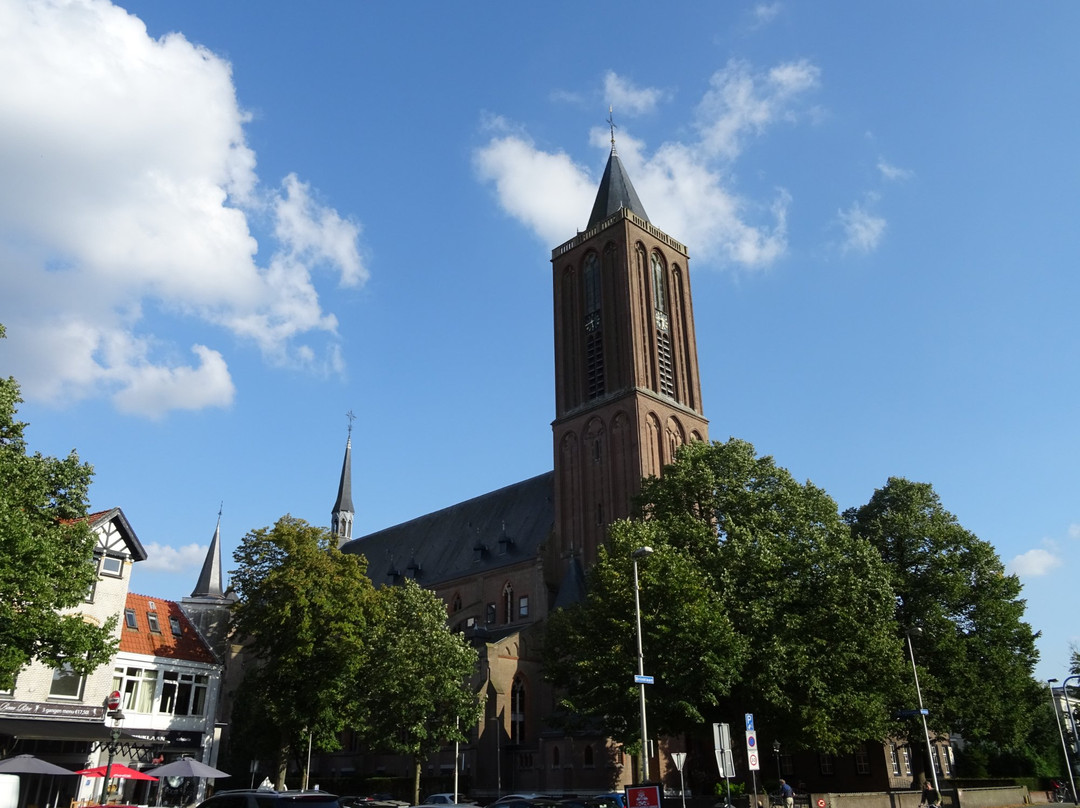 Sint-Vituskerk景点图片