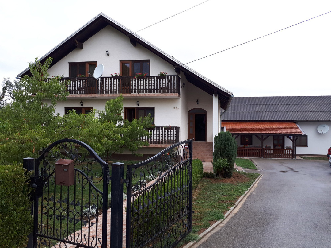 Guest House Gacka Rogić