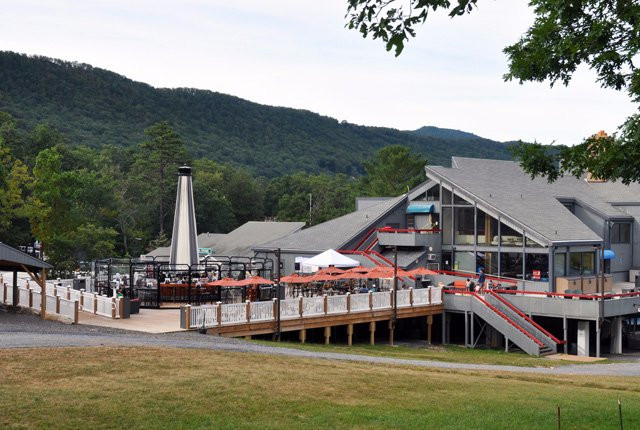 Penn Laird餐馆和美食-Base Camp