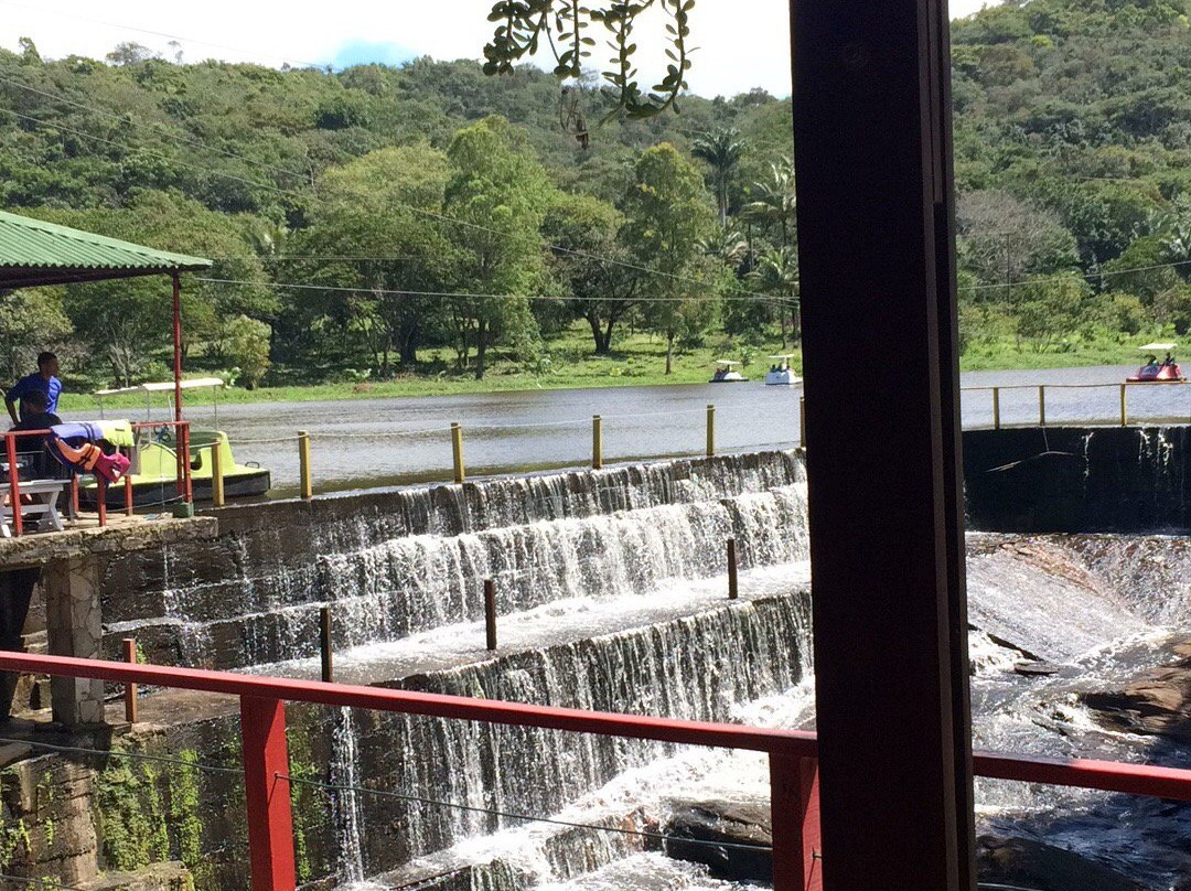 Volta do Rio餐馆和美食-Parada Do Lago