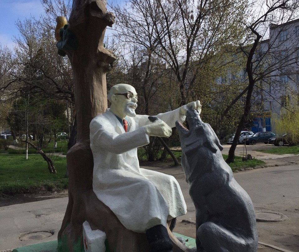 Monument to Aibolit