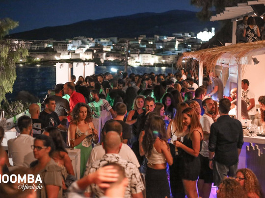 Moomba Afterlight-Andros Town必去景点