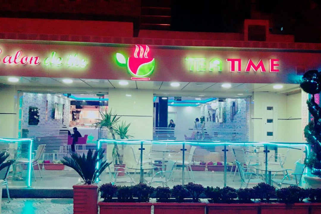 Tea Time Chester Lounge