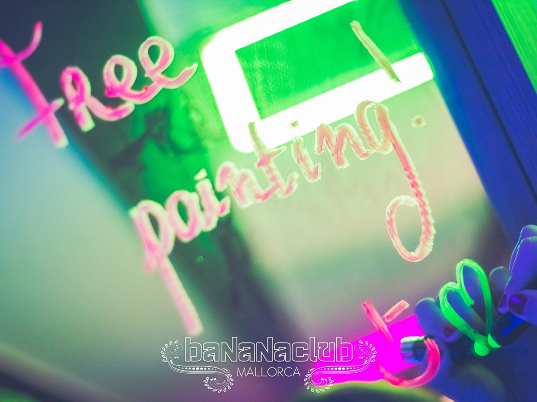 Banana Club-阿尔库迪亚港必去景点