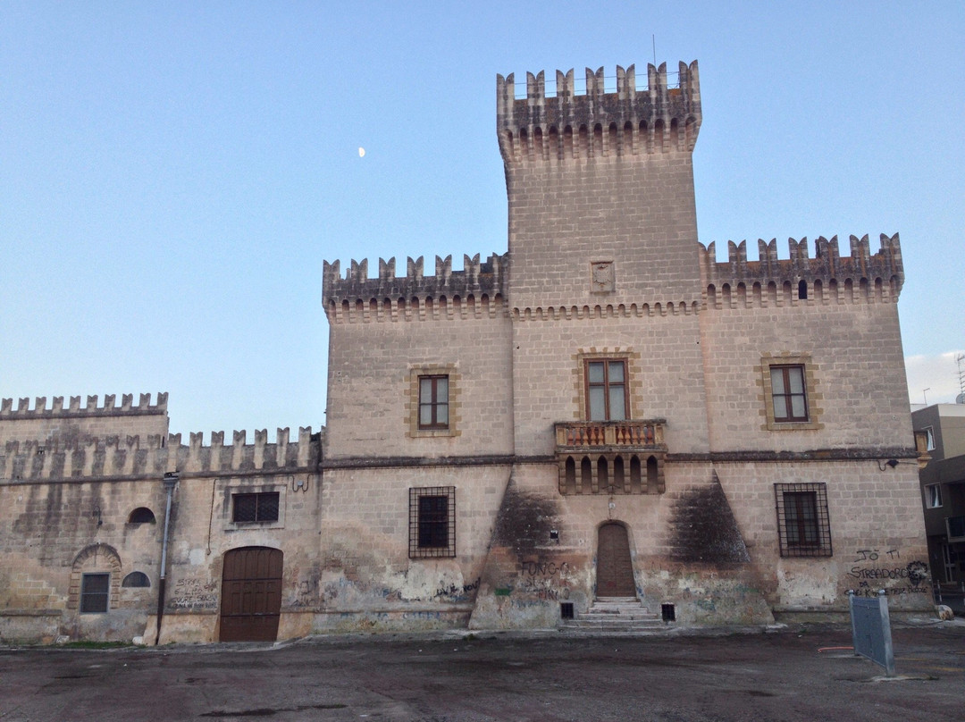 Castello D'Ayala-San Giorgio Jonico必去景点