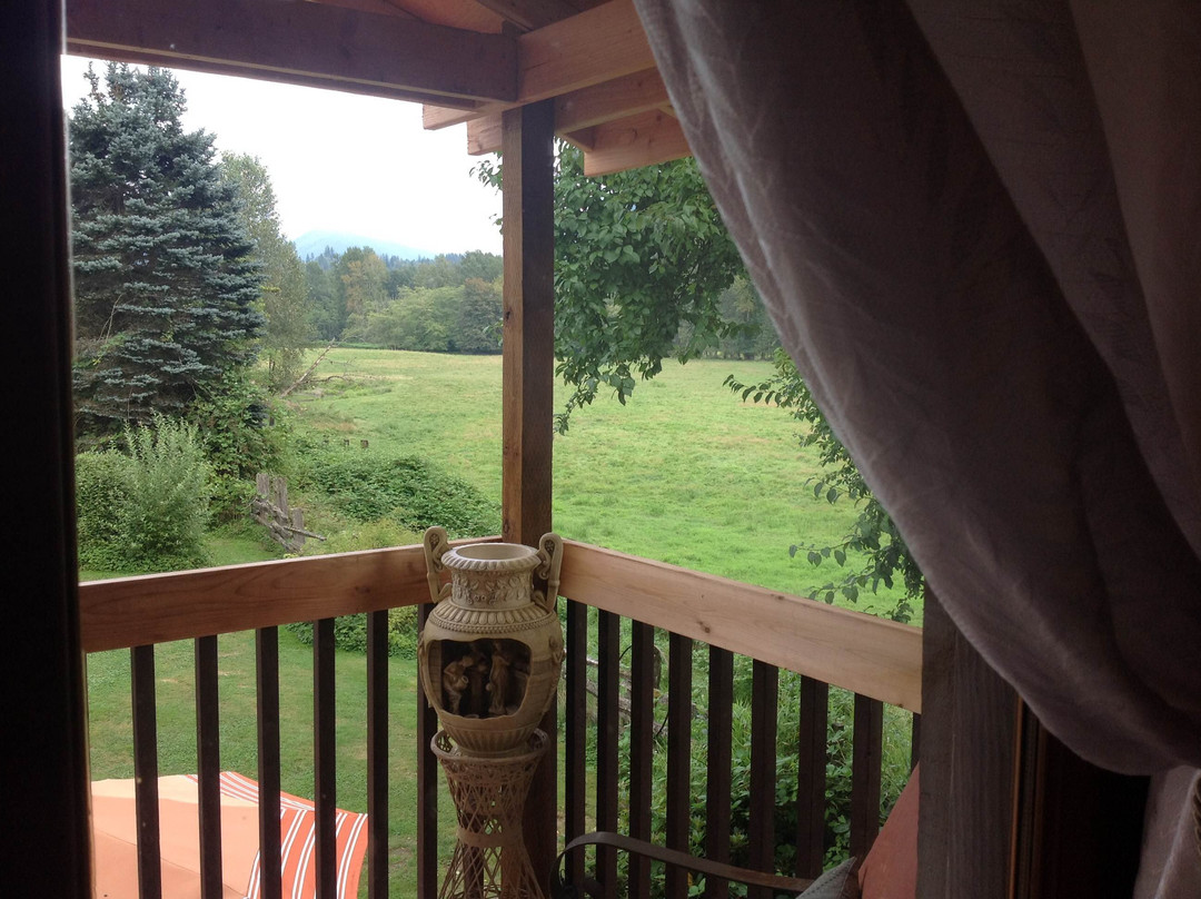 Mystic Mountain Farm B&B主图