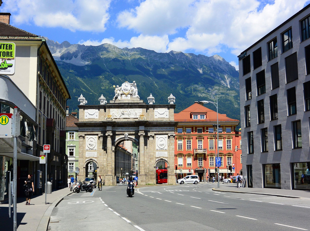 Triumphal Arch (Triumphpforte)景点图片