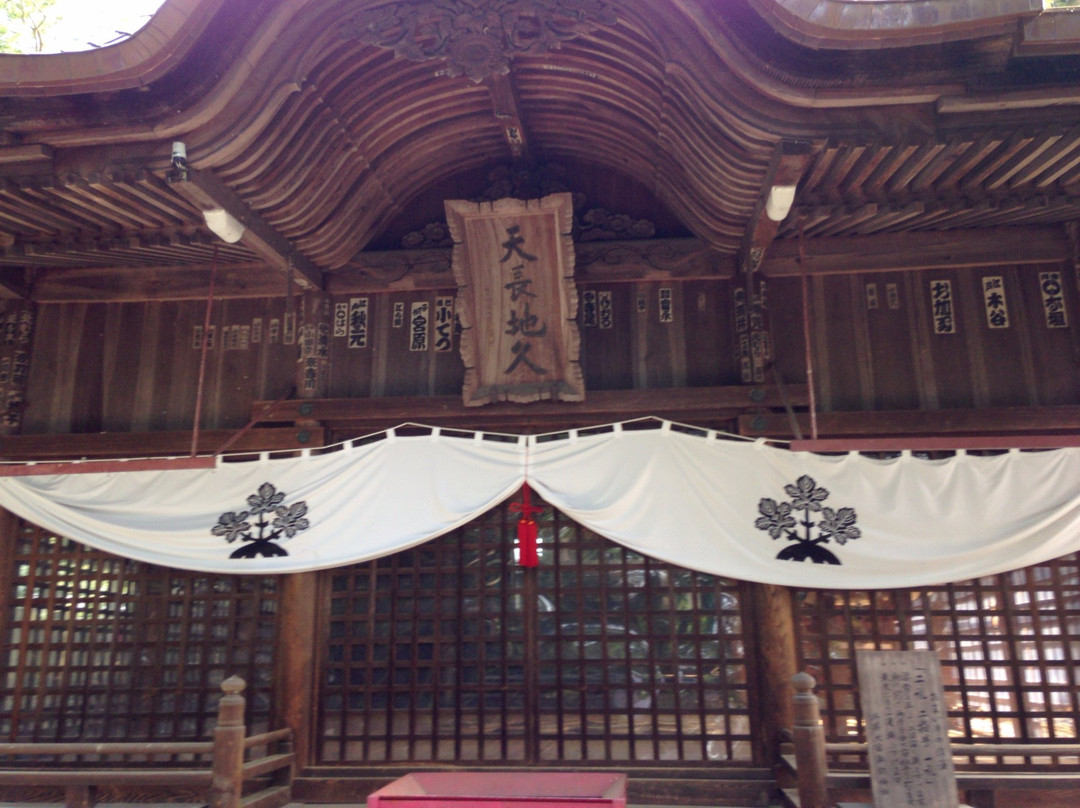 Omiya Suwa Shrine景点图片