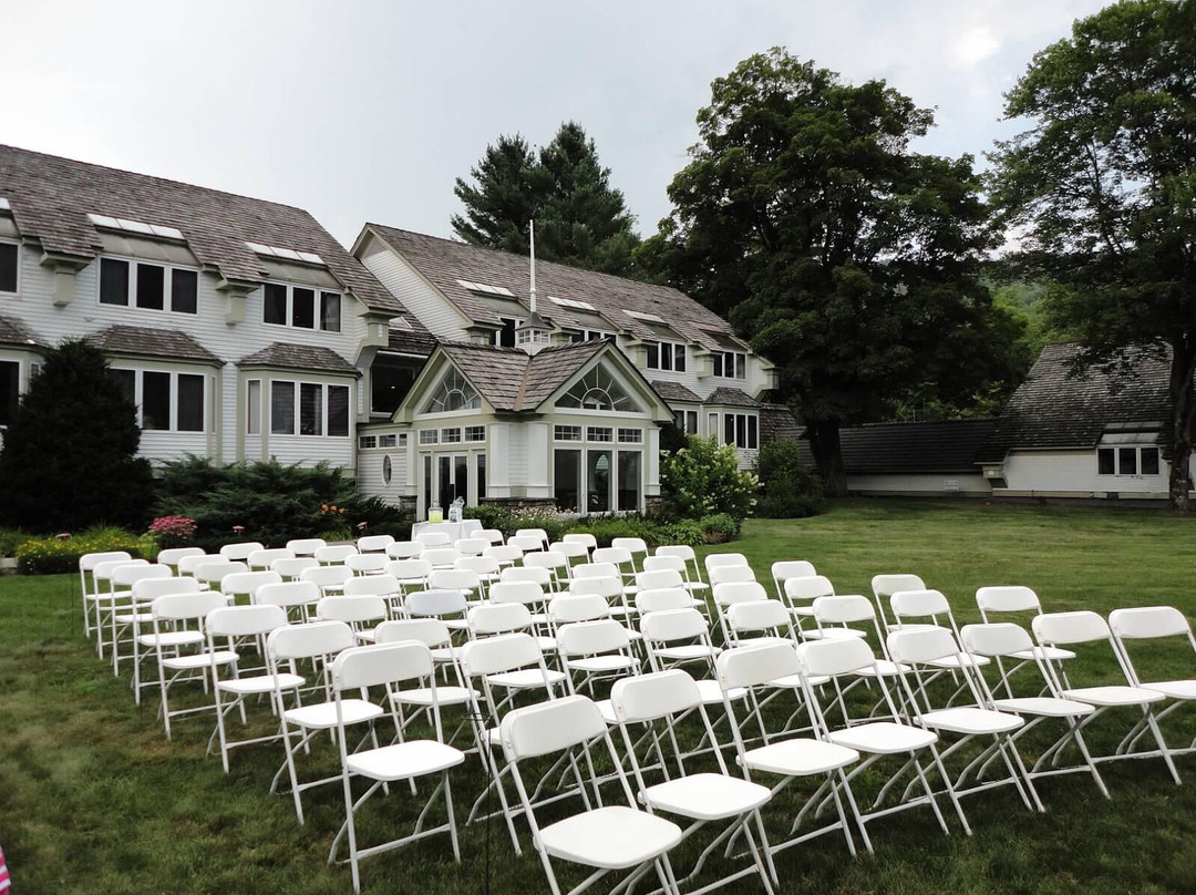 Hawk Inn and Mountain Resort主图