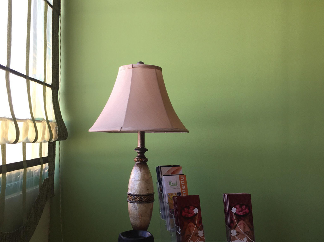 Radiance Beauty Center-艾因市必去景点