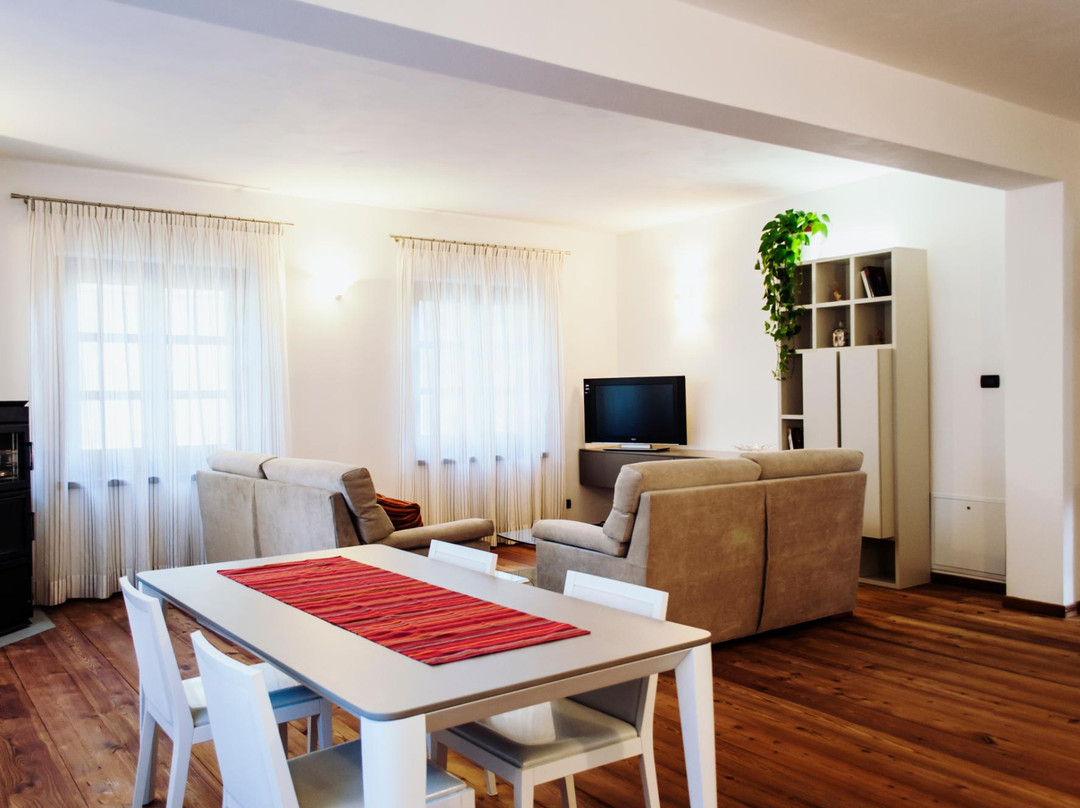 La Civetta Bianca主图