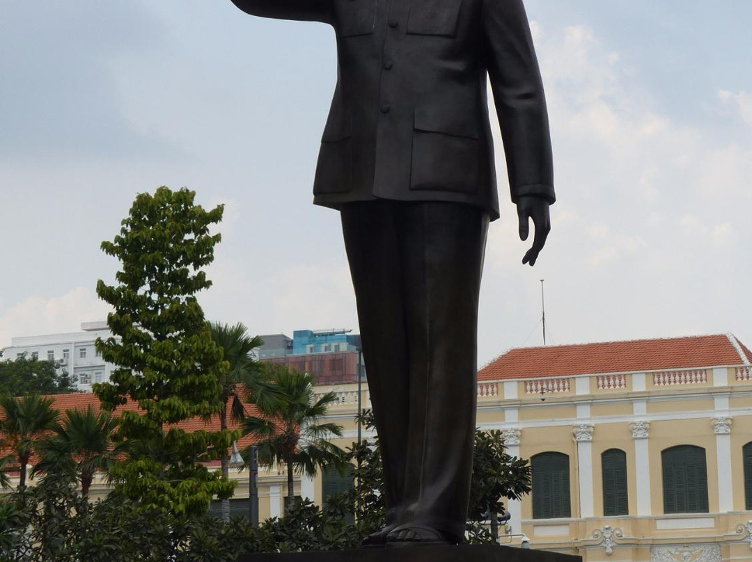 President ho Chi Minh Statue景点图片