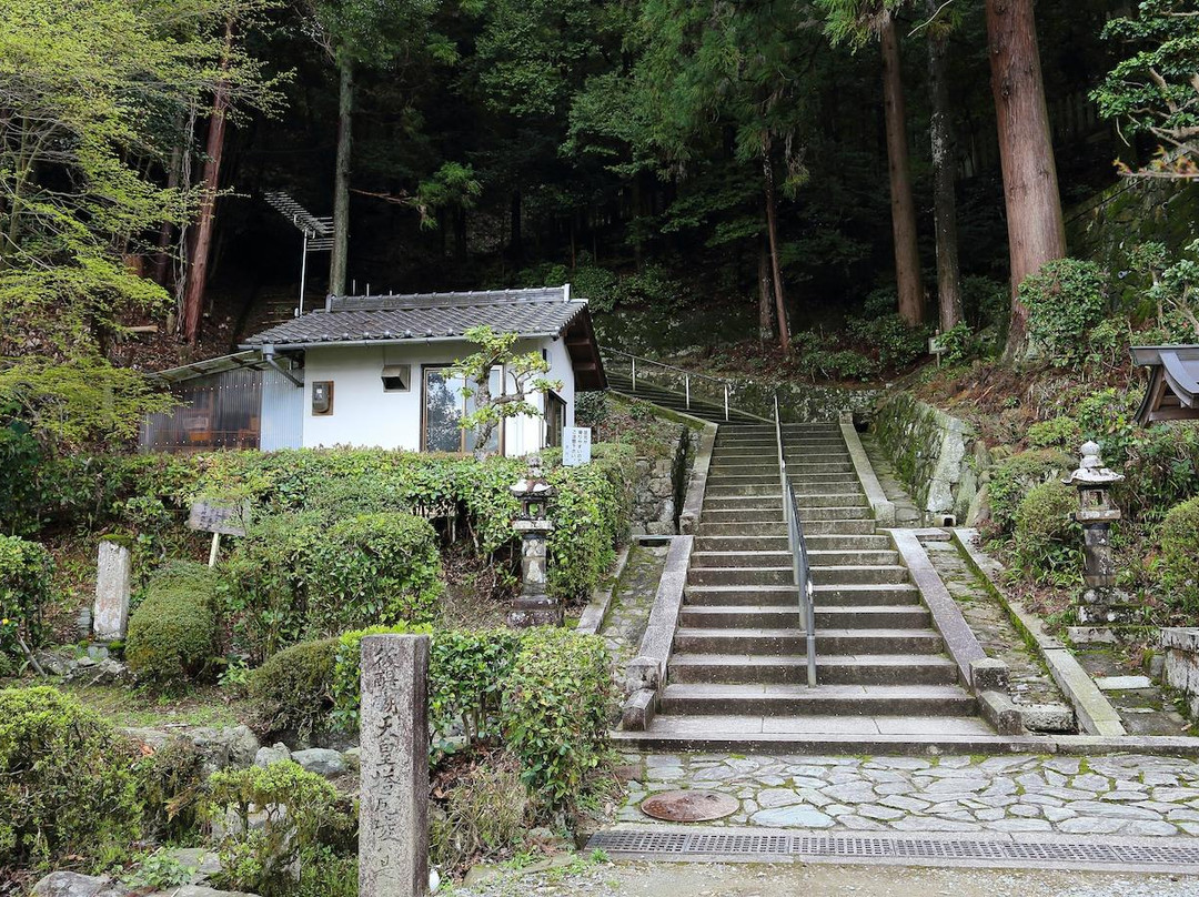 Mausoleum of Emperor Godaigo景点图片