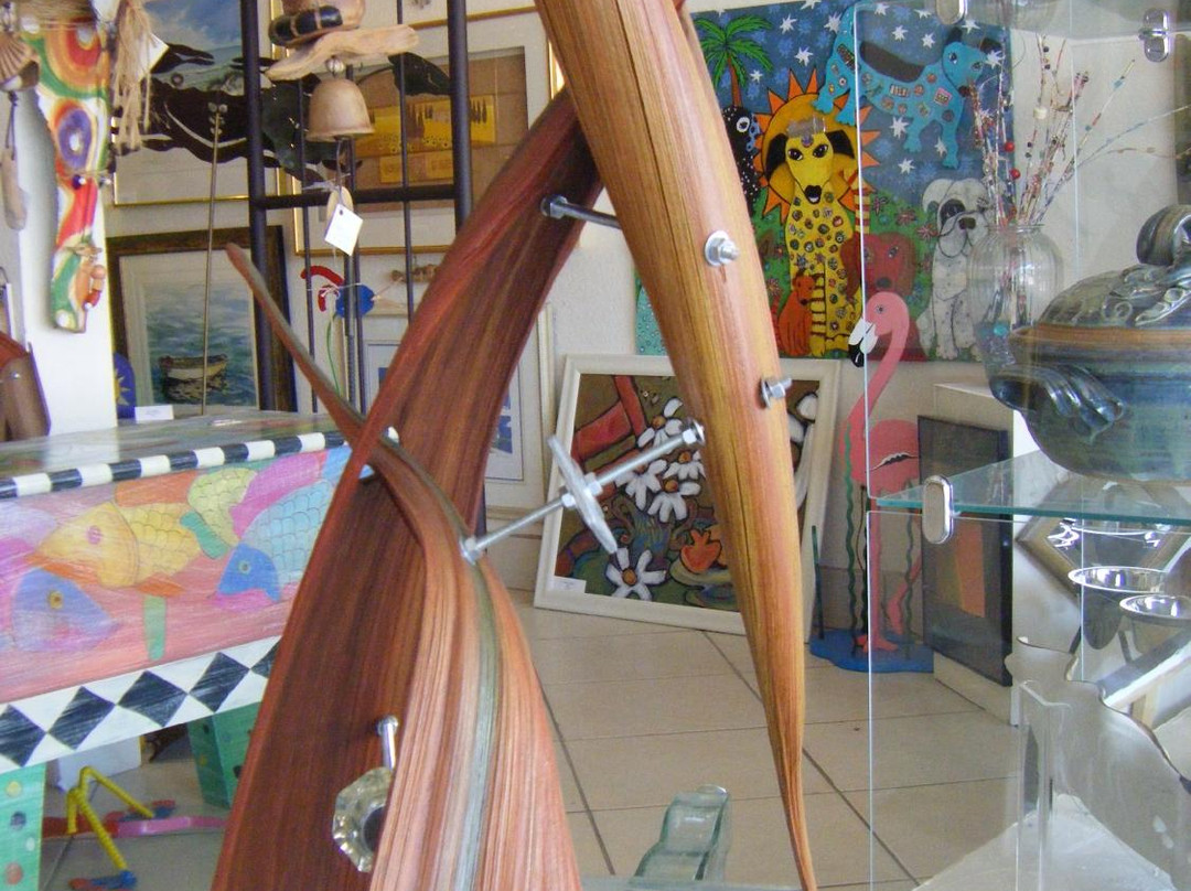 Art Expo Custom Framing Gallery-圣彼得海滩必去景点