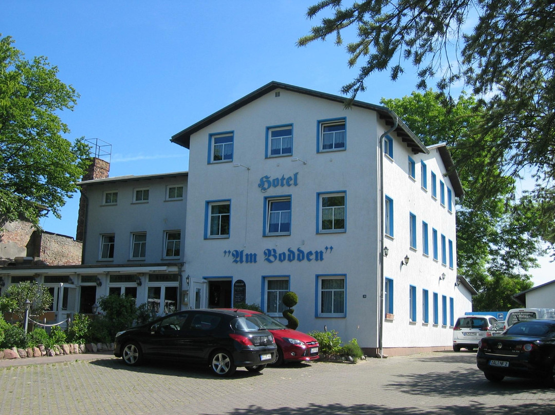 Hotel & Restaurant Am Bodden主图