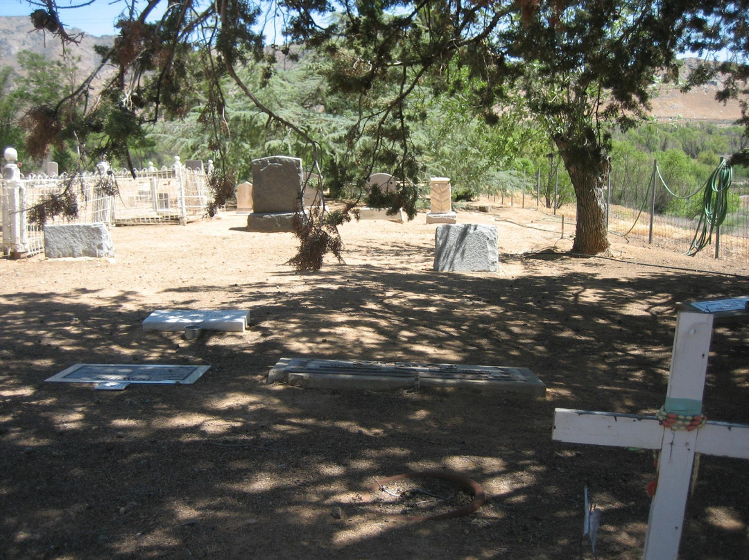 Old Kernville Cemetery-Wofford Heights必去景点