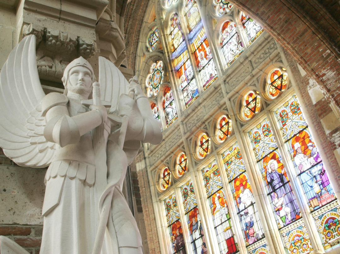 Eglise Saint-Vaast景点图片