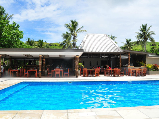 蓝礁湖海滩度假酒店主图