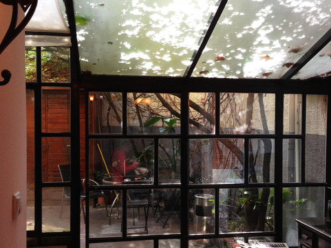 五重奏旅店主图