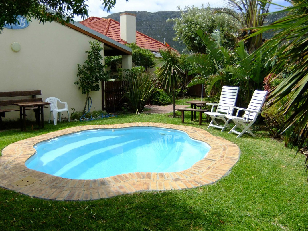 Clovelly酒店住宿-Joy's Self Catering and B&B